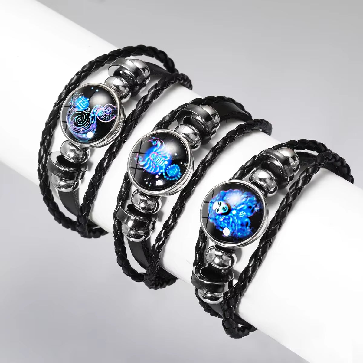 Pulsera de Cuero con Signo Zodiacal Luminoso